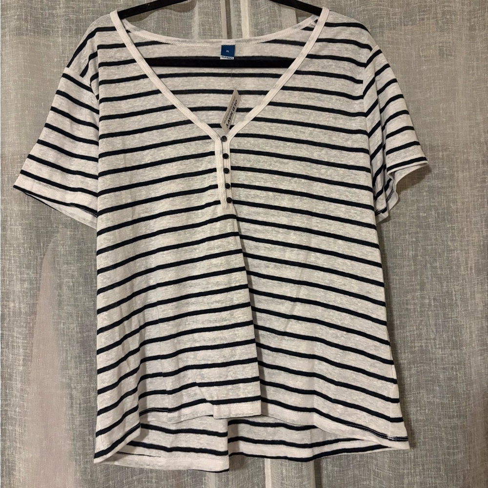 Old Navy Navy Blue and White Striped Top XL